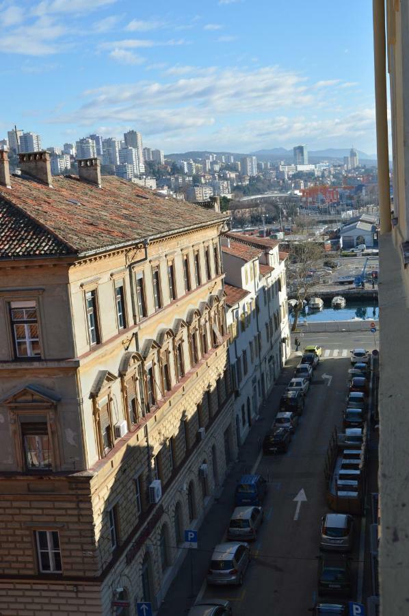 Apartments Budin Adri & Robi Rijeka City Center Extérieur photo